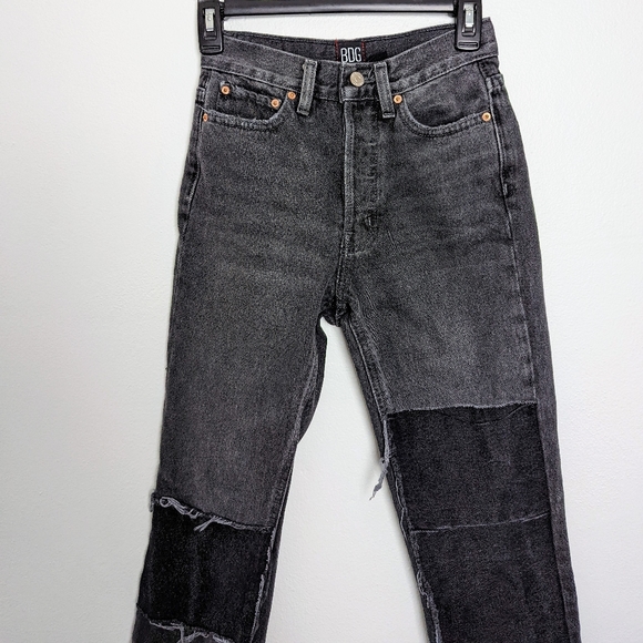 Urban Outfitters BDG Slim Straight Jeans High Waisted Patch Knees Black Size 24 - Picture 3 of 9